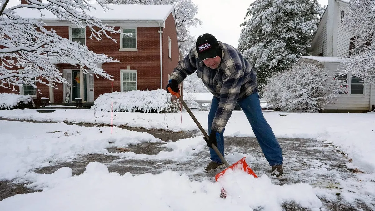 Ab wann ist Schnee schaufeln zu gefährlich? Experten schauen genau hin